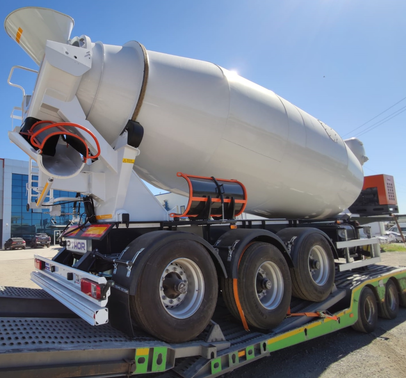 Thor Trailer Manufacturing